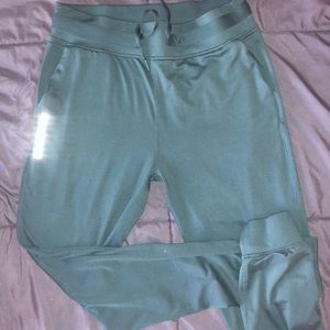 Balance athletica joggers
